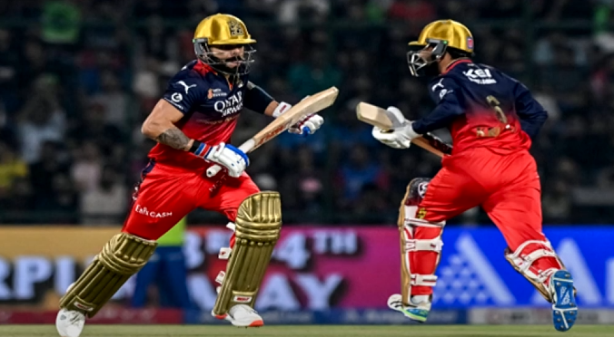 RCB's tremendous victory in Delhi, Krunal and Kohli's magic reached the top of the table|